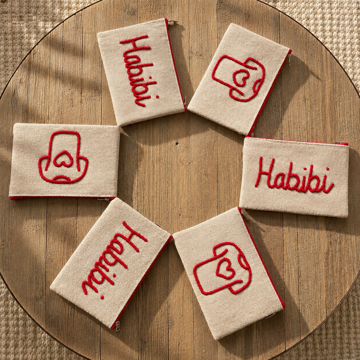Pochette en Toile de Jute Brodée – HaBiBi