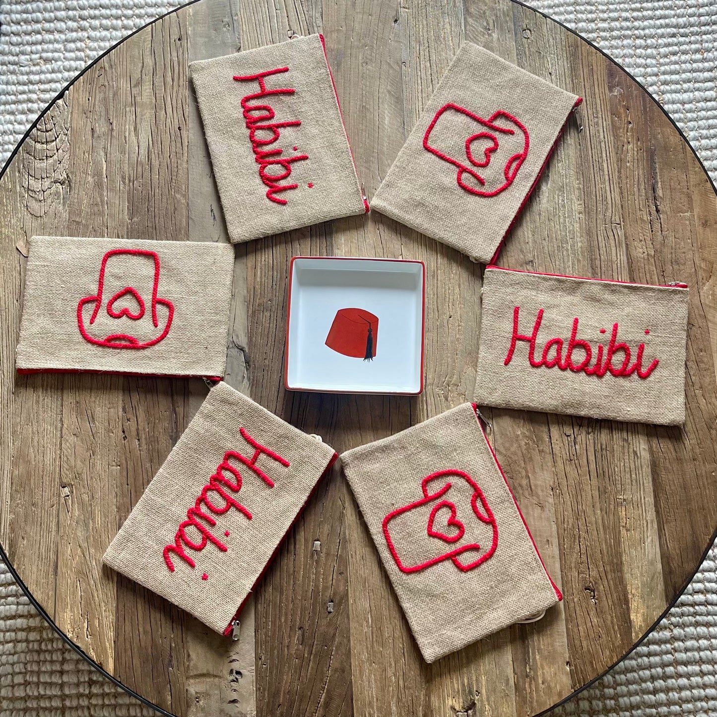 Pochette en Toile de Jute Brodée – HaBiBi